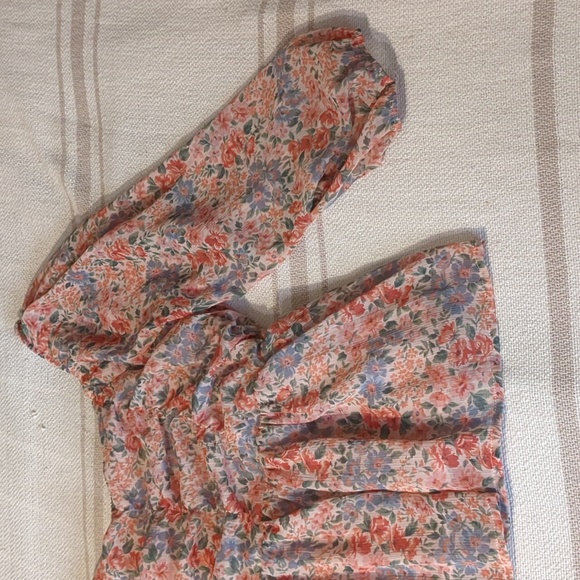 FREE WITH BUNDLE American Eagle| floral blouse - Picture 3 of 8